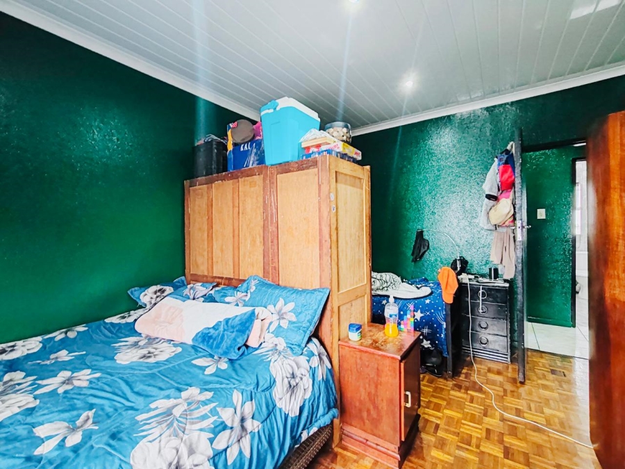 2 Bedroom Property for Sale in Maitland Western Cape